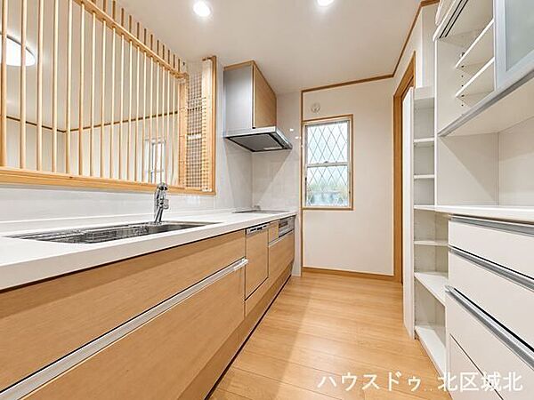 キッチンを拡大表示