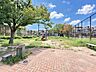 周辺：【中味鋺公園】滑り台、ブランコ、砂場のある、縦に長い公園です。味鋺小学校、北中学校から徒歩3分くらいの位置にあるので子どもたちも遊びに来やすい場所となっています。 550m