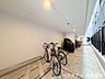 その他：居住者専用の屋根付き駐輪場。大切な自転車を雨や日差しから守り、快適にご利用いただけます。