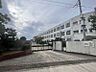 周辺：名古屋市立猪子石中学校（903m）