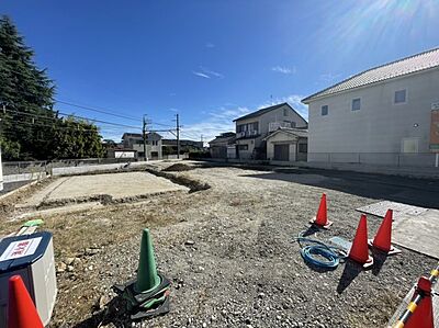外観：現在建築中！落ち着いた街並みで新生活を始めることが出来そう！周辺の物件も併せてご紹介させて頂きます！