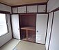 収納：壁一面の押入れです。