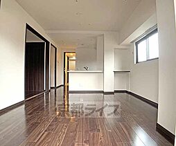 京都市営烏丸線 烏丸御池駅 徒歩4分の賃貸マンション 11階3LDKのリビング/ダイニング