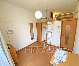 レオパレスイン京都 104 1階1Kのリビング/ダイニング