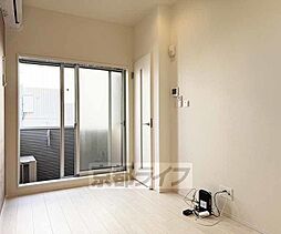 京阪本線 伏見稲荷駅 徒歩4分の賃貸アパート 1階ワンルームのリビング/ダイニング