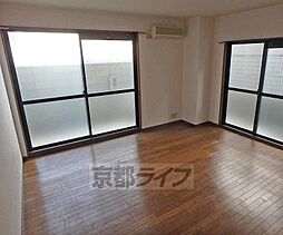 阪急嵐山線 上桂駅 徒歩3分の賃貸マンション 1階1Kのリビング/ダイニング