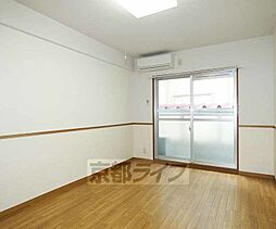 京阪本線 伏見稲荷駅 徒歩5分の賃貸マンション 3階1Kのリビング/ダイニング