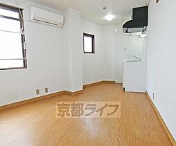 京都市営烏丸線 くいな橋駅 徒歩8分の賃貸マンション 4階ワンルームのリビング/ダイニング