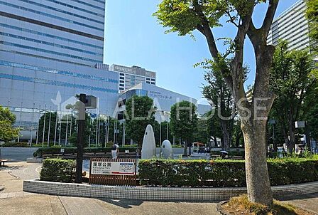 鐘塚公園 徒歩22分。 1720m