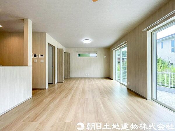リビング/ダイニングを拡大表示