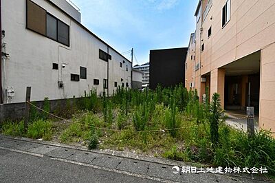 外観：四季の移り変わりを感じられる環境。毎日のお散歩も気持ちよさそうです。自然に包まれた穏やかな暮らしができる住環境が整っています。