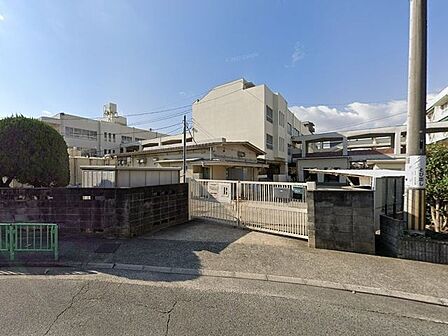 茨木市立天王小学校 490m