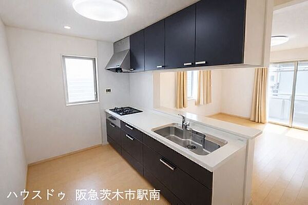 キッチンを拡大表示