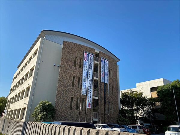 画像17:兵庫県立飾磨工業高等学校（1160m）