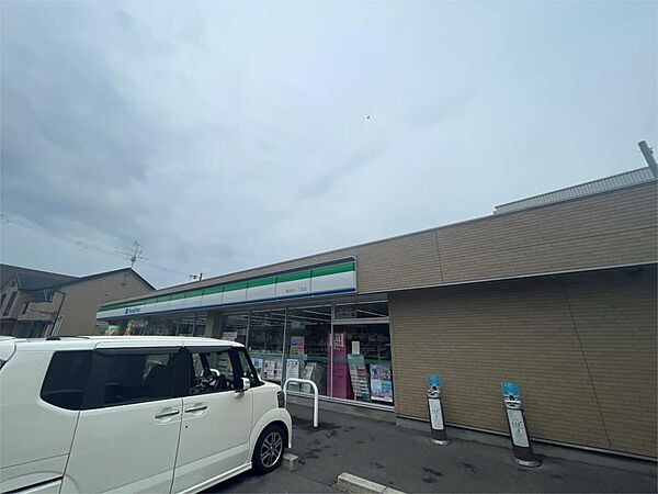画像19:ファミリーマート 南吹田一丁目店（1433m）