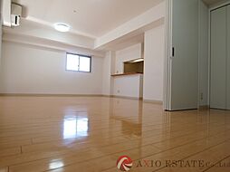 セノアタワー新大阪 13階2LDKのリビング/ダイニング