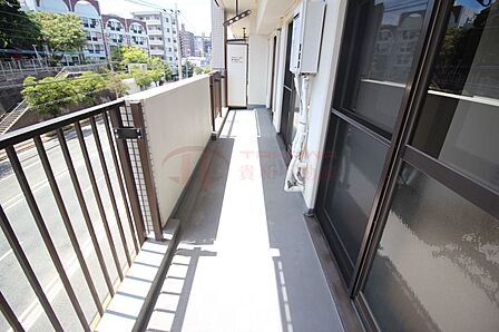 とても日当たりの良いリビングです