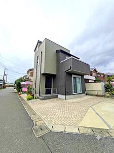 外観:陽当り通風性など各所に施された工夫で住みやすさを実現。部屋の大きさや周辺環境・街並など資料には掲載していない情報が現地にはたくさんあります本画像は家具をCGで消した画像で現況と異なる可能性があります 外観:陽当り通風性など各所に施された工夫で住みやすさを実現。部屋の大きさや周辺環境・街並など資料には掲載していない情報が現地にはたくさんあります本画像は家具をCGで消した画像で現況と異なる可能性があります