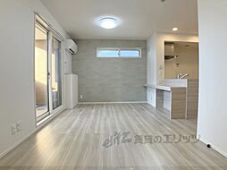 近鉄橿原線 田原本駅 徒歩14分の賃貸アパート 3階2LDKのリビング/ダイニング