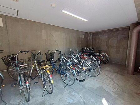 屋内駐輪場