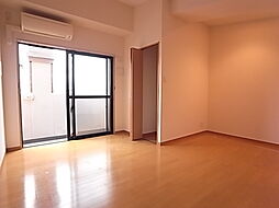 ドルチェ東甲子園 3階1Kのリビング/ダイニング