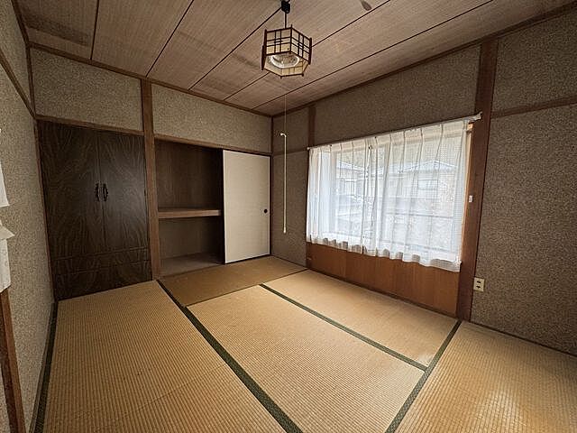 室内 三原市中之町4丁目9-15(地番:2500番8)