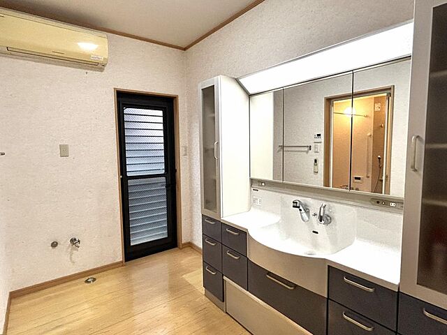 洗面 四日市市南納屋町9-10