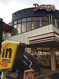【ファミリーレストラン】デニーズ上野谷中店まで1047ｍ