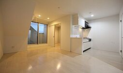 Grandtic sakurayama 2階1LDKのリビング/ダイニング