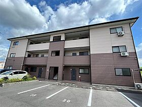 フォブール城辰 305 ｜ 香川県丸亀市川西町北（賃貸マンション2LDK・3階・52.16㎡） その1