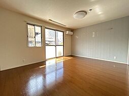 アミティエ(ヨネヤマチョウ) 301 3階ワンルームのリビング/ダイニング