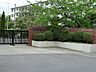周辺：小学校 240m 八王子市立松が谷小学校