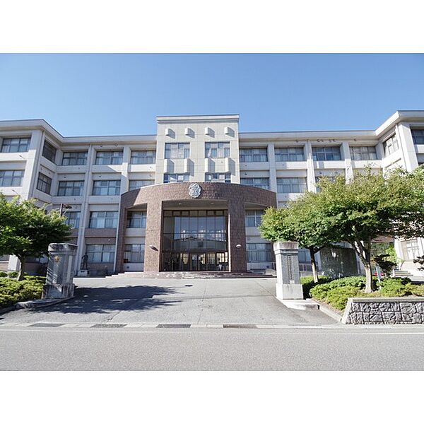 画像28:高校・高専「長野県岡谷工業高校まで1604ｍ」