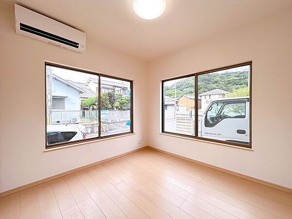 洋室を拡大表示