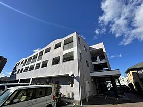 カンタービレ 201 ｜ 静岡県袋井市愛野東１丁目（賃貸マンション2LDK・2階・55.71㎡） その1