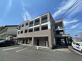 サンブラン 301 ｜ 静岡県掛川市杉谷（賃貸マンション2LDK・3階・55.08㎡） その1