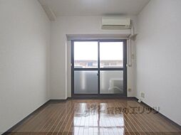 マンション万葉I 1階1Kのリビング/ダイニング