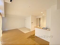 近鉄奈良線 菖蒲池駅 徒歩2分の賃貸マンション 2階1LDKのリビング/ダイニング