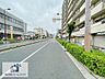 外観：前面道路