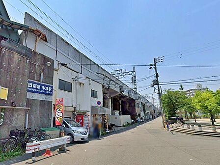 周辺環境|阪急神戸線「中津」駅:徒歩7分(560m)