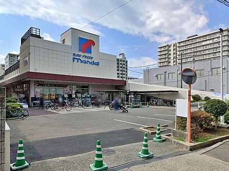 周辺環境|万代下新庄店:徒歩3分(208m)