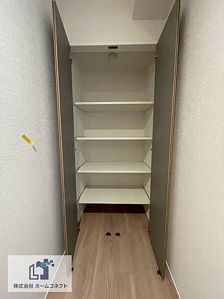収納|可動棚付き