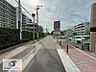 外観：前面道路