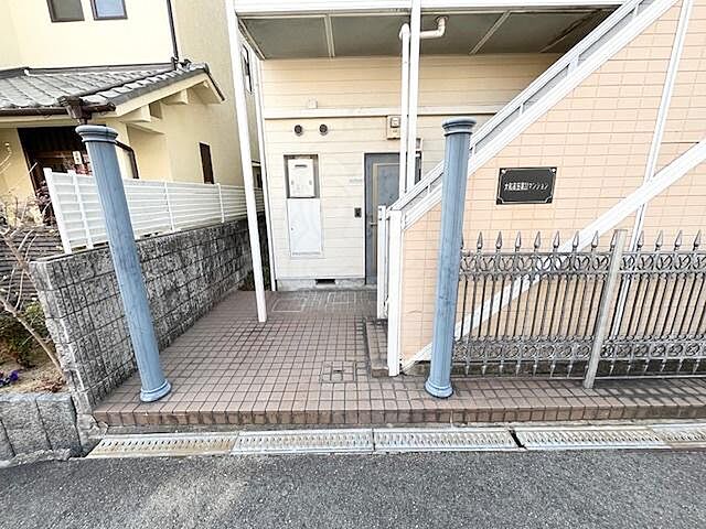 6 / 9