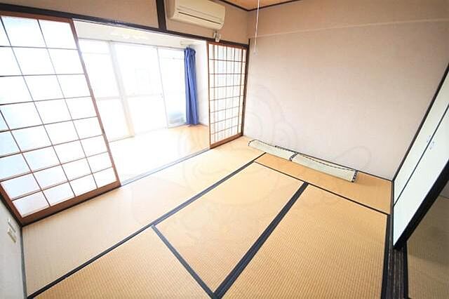 寝室