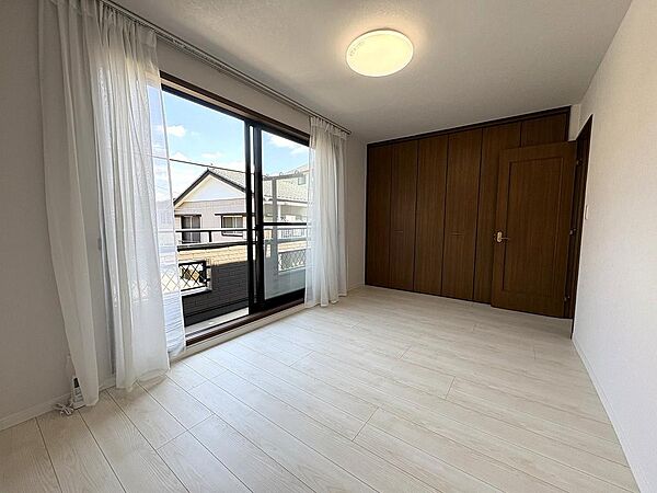 洋室を拡大表示
