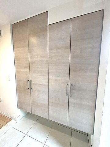 玄関 レイディアントシティ印西牧の原アクラヴィラ 3階/-