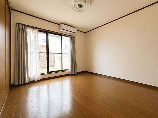 洋室を拡大表示
