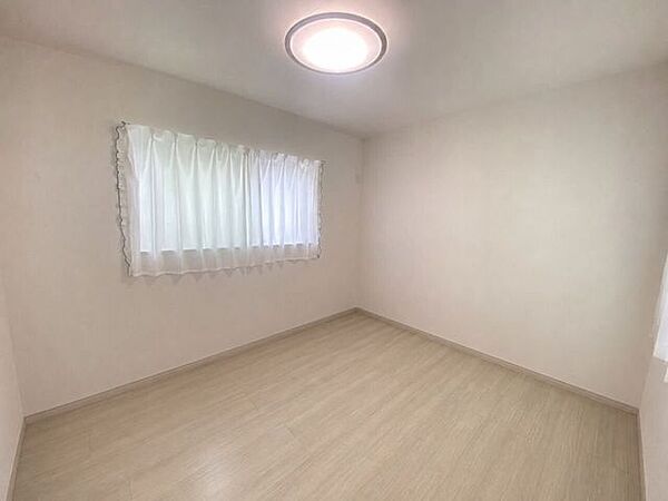 洋室を拡大表示