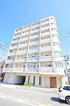 EL-Sia Umekita  ｜ 大阪府大阪市北区大淀中5丁目（賃貸マンション1LDK・8階・40.78㎡） その1